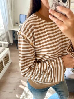 MICHAEL KORS PRUHOVANÝ SVETR - 3