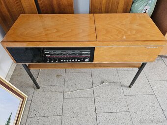 Gramoradio Tesla 1129A - 3