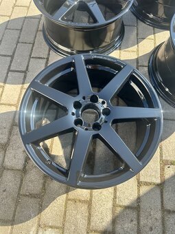 TOP: Sada R18 ALU kol Mercedes-Benz AMG 5x112 - 3