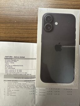 Apple iPhone 16 128GB - 3