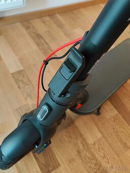 Xiaomi Scooter 4 Pro 2 Gen nová elektrokoloběžka až 35 km/h - 3