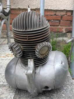 Jawa 250 Pérák-motor - 3