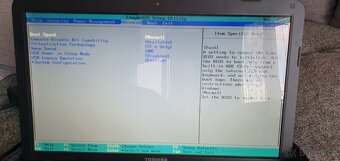 Toshiba Satellite C850-19P + brašna + nabíječka - 3