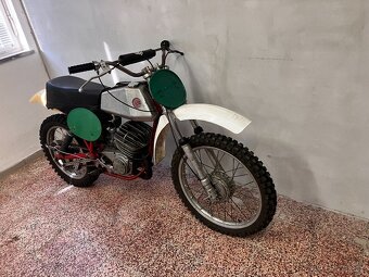 ČZ 250 typ 980 motokros r.v. 1975 - 3