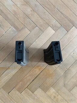 2x M4 airsoft zásobník Hi-Cap 300BB - 3