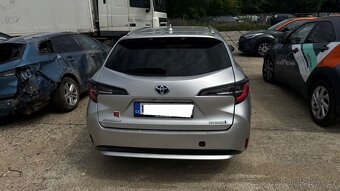 Toyota Corolla Touring Sports 2021 • 1.8 Hybrid • Automat - 3