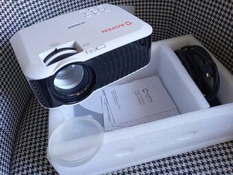 Projektor - 3