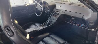 Porsche 928S - 3