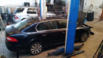 Škoda SuperB II 2.0tdi 103kw náhradní díly - 3