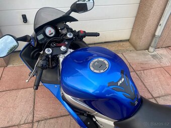 Yamaha R6 - 3