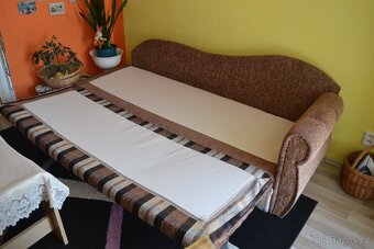 Rozkládací sedačka s úložným prostorem - 3