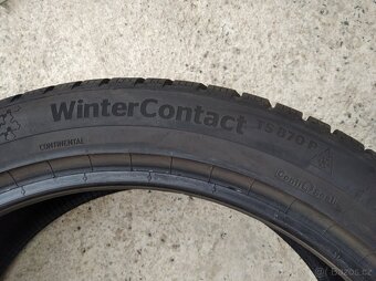 Prodám zánovní zimní pneu Continental 235/45 R20 - 3