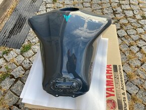 Yamaha MT orig.nádrž - 3