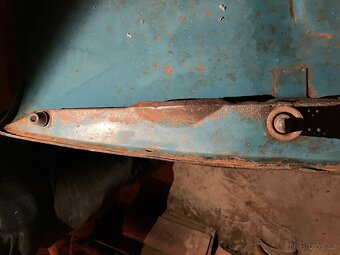 Škoda 1202 STW, Pick-up kapota, stejšn - 3