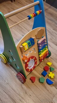 Dětské dřevěné chodítko - 3