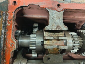 Převodovka Zetor 6718 - 3