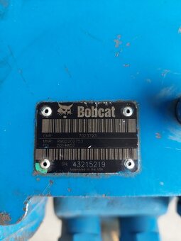 Hydraulické čerpadlo Bobcat na smykový nakladač - 3
