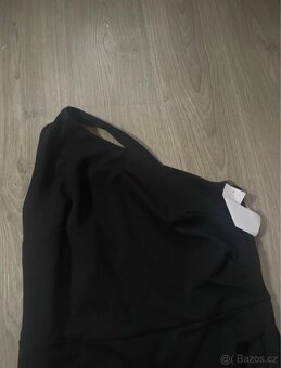 Zcela nové šaty bubbleroom - 3