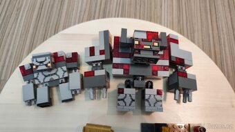 Lego Minecraft 21163 - 3