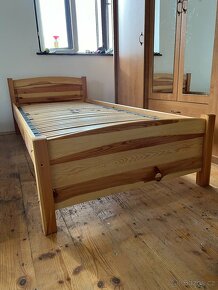 Masivní postel 90x200 + nová matrace - 3