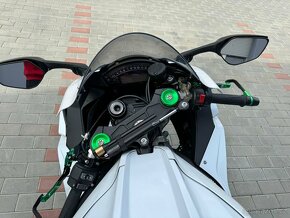 Kawasaki ZX-10R Ninja 2017 - Pearl Blizzard White - 3
