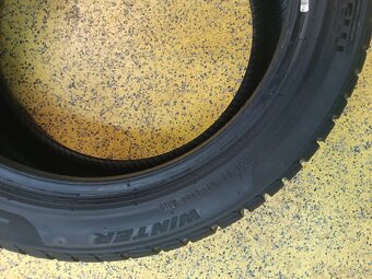 Pirelli SottoZero 3 205/50R17 93V - 3
