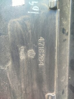 Plast pod čelní sklo Chrysler Voyager - 3