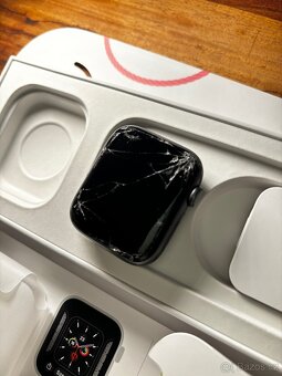 Apple 6SE - 3
