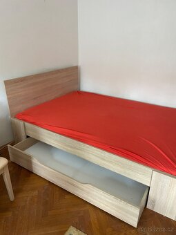 Prodám 3 roky starou postel 140x200 - 3