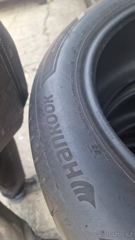 PRODÁM 4 LETNÍ PNEU HANKOOK 245/45/18 CENA JE ZA 4 KUSY PNEU - 3