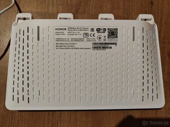Wifi routery HONOR 3 Wi-Fi 6 Plus a TP-Link Archer C50 - 3