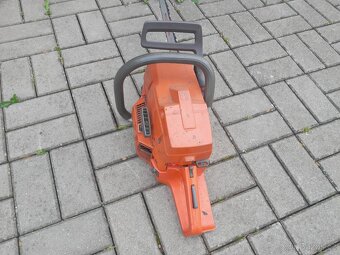 Prodám motorovou pilku Husgvatna 267 - 3