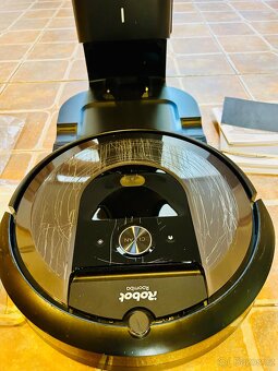 iRobot Roomba i7+ - 3