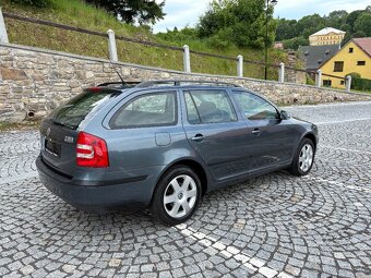 ŠKODA OCTAVIA COMBI 2.0i DSG / TOP STAV - 3
