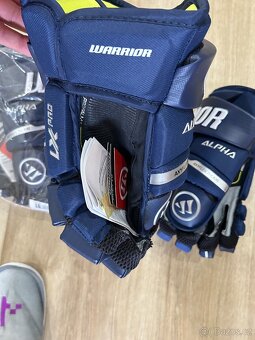 NOVÉ HOKEJOVÉ RUKAVICE - WARRIOR ALPHA LX PRO - č.14 - 36 CM - 3