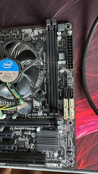 GIGABYTE B85M-HD3 + i3-4150 (2C/4T) - 3