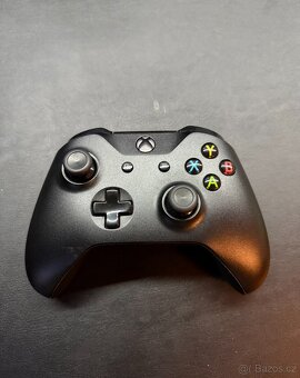 Microsoft Xbox One X, 1 TB - 3