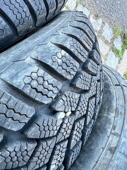 Zimní pneu 165/65 r14 nádherný vzorek - 3