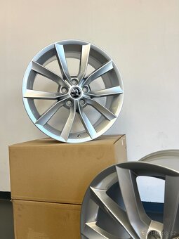 Originální alu kola Modus, Škoda Superb 3, 5x112 r18 - 3