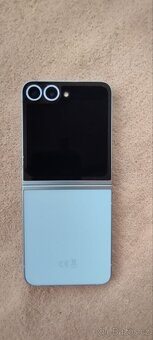 Samsung galaxy z Flip 6 - 12GB/256 GB - 3