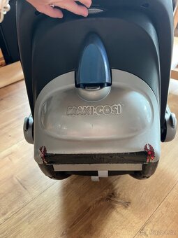 Autosedačka vajíčko MaxiCosi vajíčko + základna IsoFix - 3