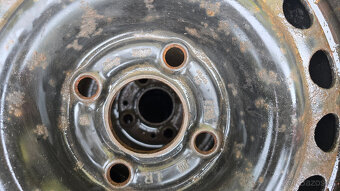 Opel Vektra A  zimní sada pneu + disky 14" - 3