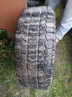 Zimní pneu 235/70r16 - 3