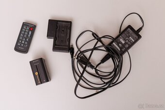 profesionální kamera Sony PXW-Z150 - 3