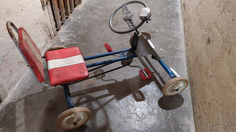 Retro šlapací autíčko motokára - 3