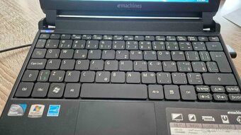 Netbook eMachines 10.1" - 3