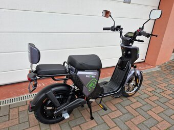 Elektroskútr RACCEWAY PAŘEZ 25, bez ŘP - 3