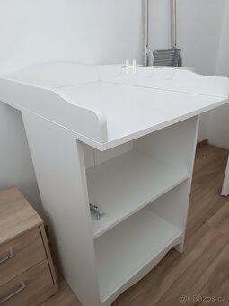 Přebalovací pult/knihovna IKEA - 3