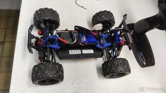 2 x RC auto Traxxas Teton 1/18 - 3