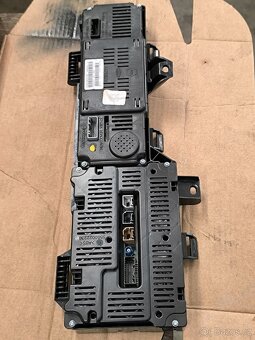 Renault Scénic 3 přístrojový panel - 3